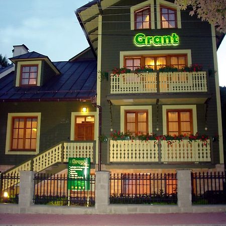 Hotel Grant Криница-Здруй Екстериор снимка